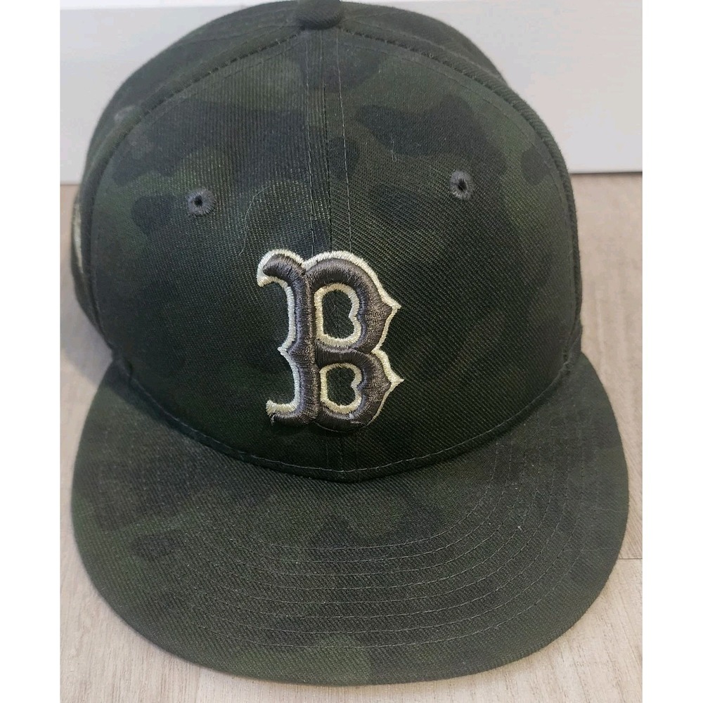 NEW ERA 59FIFTY BOSTON RED SOX HAT FITTED 7 1/8 CAMO ARMED FORCES ON FIELD CAP